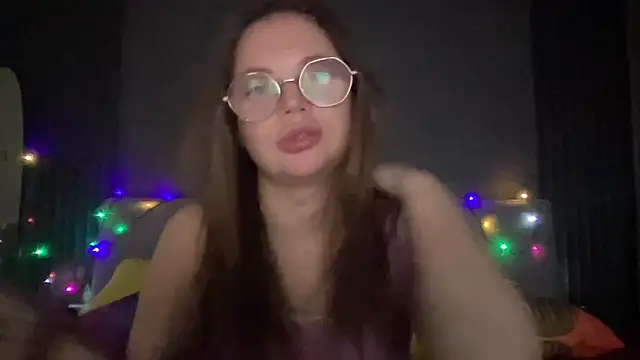 Snapshot of lovebellagrey chatting on December 21, 2024, 7:06 pm lovebellagrey online show from December 21, 2024, 7:06 pm