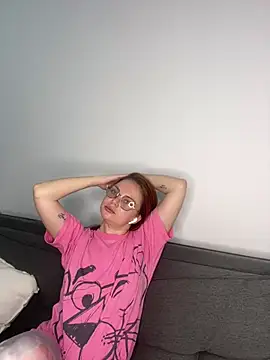 Snapshot of lovebellagrey chatting on April 8, 2026, 5:46 pm lovebellagrey online show from April 8, 2026, 5:46 pm