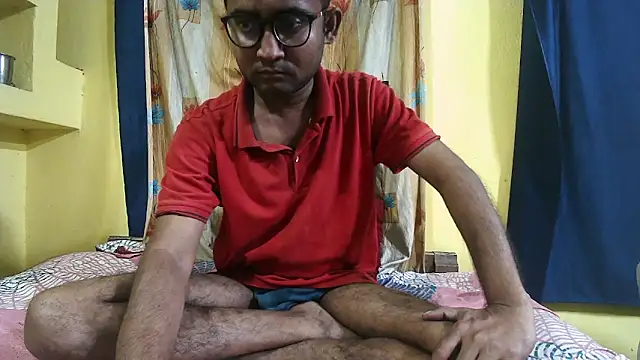 Snapshot of Cute_boy2000 chatting on December 19, 2024, 12:01 pm Cute boy2000 online show from December 19, 2024, 12:01 pm