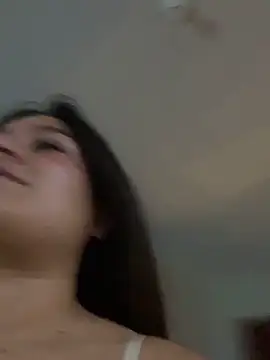 LuceroRm online show from February 3, 2026, 6:22 am