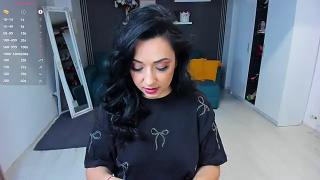 Snapshot of Christall_StarXX chatting on November 26, 2025, 8:43 pm Christall StarXX online show from November 26, 2025, 8:43 pm