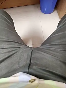 adicma123 online show from October 22, 2025, 7:08 am