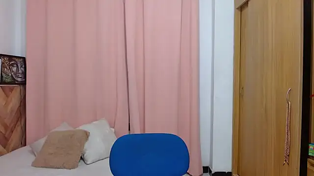 Snapshot of nickyCollins chatting on February 8, 2026, 7:45 am nickyCollins online show from February 8, 2026, 7:45 am