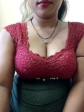 Snapshot of ANGE-MOU chatting on June 1, 2026, 2:35 am ANGE-MOU online show from June 1, 2026, 2:35 am