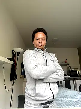 Snapshot of Reposed_Sundown chatting on October 25, 2025, 12:34 pm Reposed Sundown online show from October 25, 2025, 12:34 pm