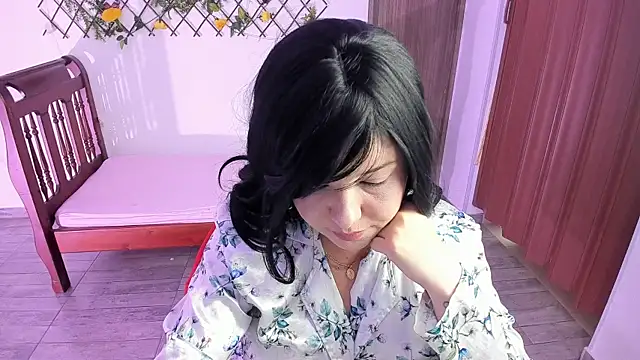 yuya ss online show from January 25, 2025, 3:20 pm