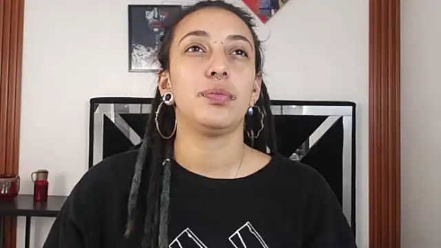 Snapshot of ORIANNA_BODMOD chatting on October 15, 2025, 9:26 pm ORIANNA BODMOD online show from October 15, 2025, 9:26 pm