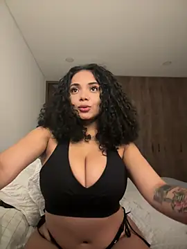 Mariecurl online show from December 14, 2024, 2:31 pm