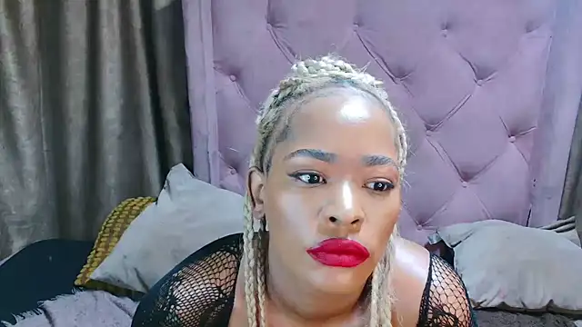 Snapshot of AFRICANGODDESSXXX chatting on June 20, 2026, 12:03 am AFRICANGODDESSXXX online show from June 20, 2026, 12:03 am