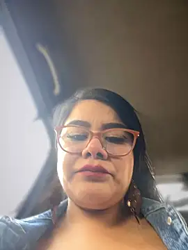 Snapshot of Insane_Issa chatting on January 5, 2025, 7:28 pm Insane Issa online show from January 5, 2025, 7:28 pm