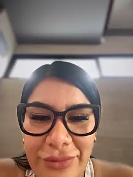 Snapshot of Insane_Issa chatting on March 8, 2025, 10:02 pm Insane Issa online show from March 8, 2025, 10:02 pm