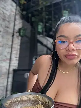 Insane Issa online show from February 8, 2026, 7:06 pm