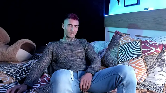 Snapshot of Mark_Kamper chatting on December 14, 2024, 11:56 pm Mark Kamper online show from December 14, 2024, 11:56 pm