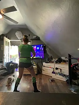 SummerBlueMoon online show from March 17, 2026, 6:00 pm