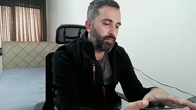 tgltplsr online show from November 24, 2025, 6:02 am