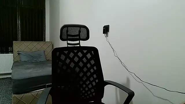 tgltplsr online show from January 18, 2026, 12:58 am