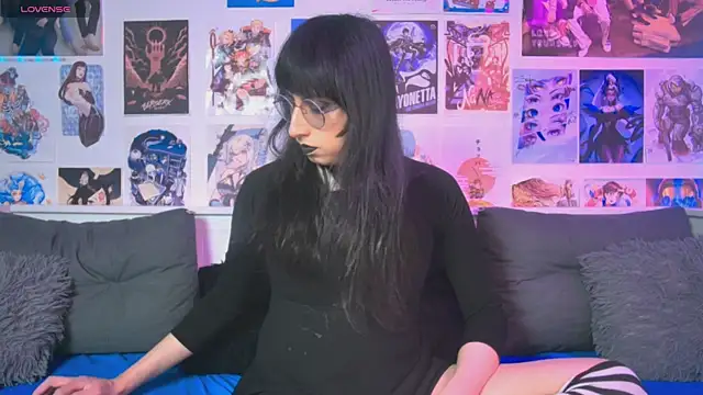 Snapshot of snowblack_ chatting on November 1, 2025, 4:53 pm snowblack online show from November 1, 2025, 4:53 pm