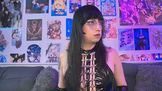 Snapshot of snowblack_ chatting on November 11, 2025, 1:55 pm snowblack online show from November 11, 2025, 1:55 pm