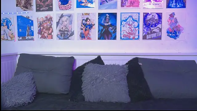 Snapshot of snowblack_ chatting on April 5, 2026, 12:19 am snowblack online show from April 5, 2026, 12:19 am