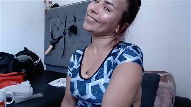 Snapshot of KaiicyQuuen chatting on January 15, 2025, 2:46 pm KaiicyQuuen online show from January 15, 2025, 2:46 pm