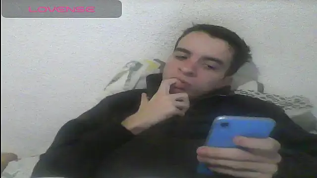 Snapshot of Tombgy07 chatting on December 21, 2024, 8:43 pm Tombgy07 online show from December 21, 2024, 8:43 pm