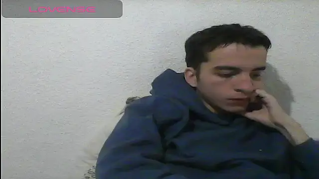 Snapshot of Tombgy07 chatting on January 2, 2025, 8:35 pm Tombgy07 online show from January 2, 2025, 8:35 pm