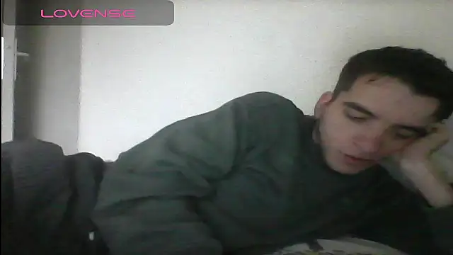 Snapshot of Tombgy07 chatting on February 8, 2025, 2:38 pm Tombgy07 online show from February 8, 2025, 2:38 pm