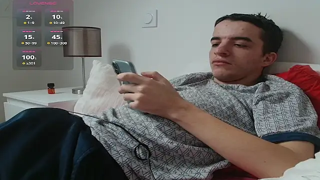 Snapshot of Tombgy07 chatting on December 16, 2025, 11:26 am Tombgy07 online show from December 16, 2025, 11:26 am