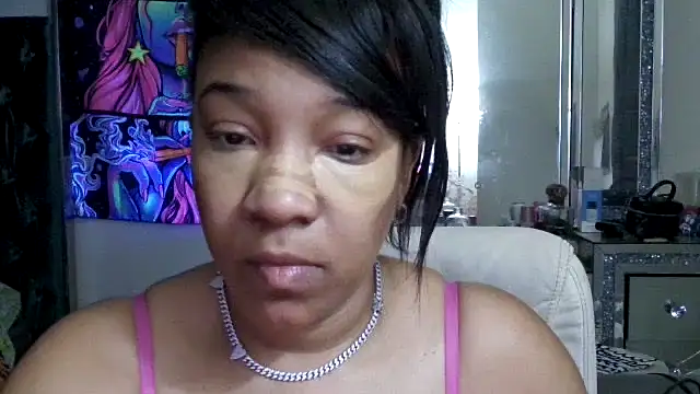 Snapshot of YasmineMinaj chatting on January 31, 2025, 4:47 am YasmineMinaj online show from January 31, 2025, 4:47 am