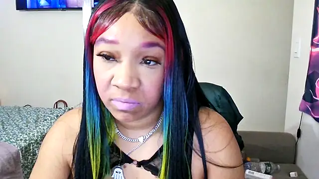 Snapshot of YasmineMinaj chatting on December 17, 2025, 8:48 pm YasmineMinaj online show from December 17, 2025, 8:48 pm