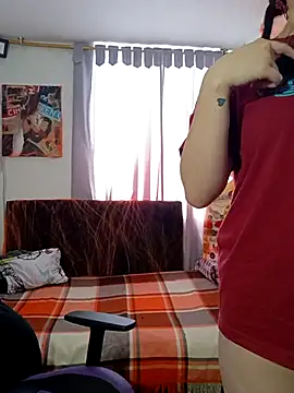 Snapshot of persefone_core chatting on October 5, 2025, 5:11 pm persefone core online show from October 5, 2025, 5:11 pm