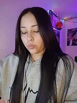 Snapshot of persefone_core chatting on November 19, 2025, 11:27 pm persefone core online show from November 19, 2025, 11:27 pm