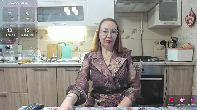 Snapshot of LybovNTV chatting on March 8, 2025, 2:08 pm LybovNTV online show from March 8, 2025, 2:08 pm