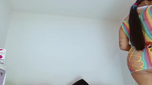 Snapshot of sashacreamy_ chatting on October 24, 2025, 11:01 pm sashacreamy online show from October 24, 2025, 11:01 pm