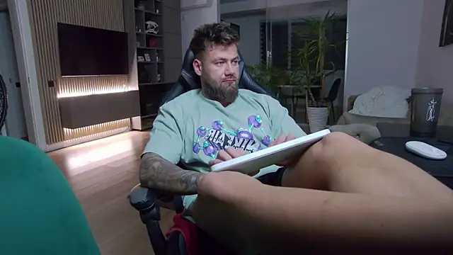 UbbeViking online show from March 3, 2025, 10:10 pm