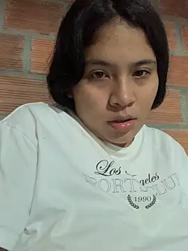 Snapshot of moncerrat_luna chatting on February 1, 2025, 1:55 am moncerrat luna online show from February 1, 2025, 1:55 am