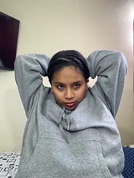 Snapshot of moncerrat_luna chatting on October 11, 2025, 9:13 pm moncerrat luna online show from October 11, 2025, 9:13 pm