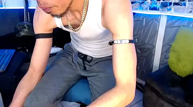 Mensecret69 online show from February 25, 2025, 9:13 pm