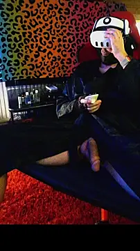 Snapshot of BigTail_CZ chatting on December 16, 2025, 11:43 pm BigTail CZ online show from December 16, 2025, 11:43 pm