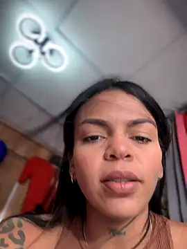 Charly  online show from October 4, 2025, 3:32 pm