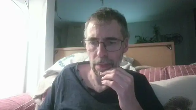 Snapshot of ptitcanard60600 chatting on April 26, 2026, 9:45 pm ptitcanard60600 online show from April 26, 2026, 9:45 pm