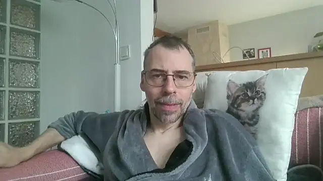 Snapshot of ptitcanard60600 chatting on May 14, 2026, 11:39 am ptitcanard60600 online show from May 14, 2026, 11:39 am