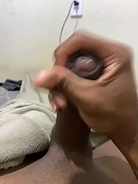 Snapshot of Ricardo063 chatting on November 25, 2025, 10:15 am Ricardo063 online show from November 25, 2025, 10:15 am