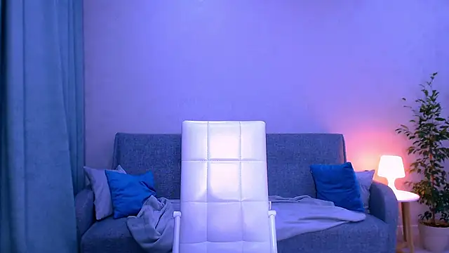 LesleySweet online show from February 19, 2026, 6:48 pm