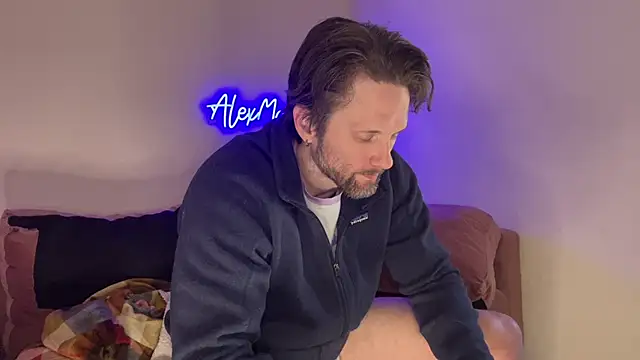 Snapshot of alexmannd chatting on November 8, 2025, 5:01 pm alexmannd online show from November 8, 2025, 5:01 pm