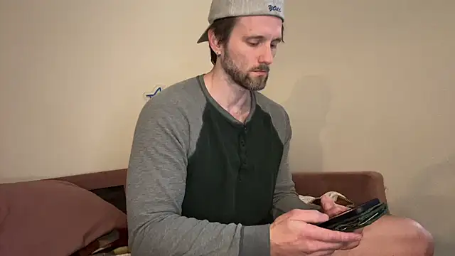 Snapshot of alexmannd chatting on November 12, 2025, 5:35 pm alexmannd online show from November 12, 2025, 5:35 pm