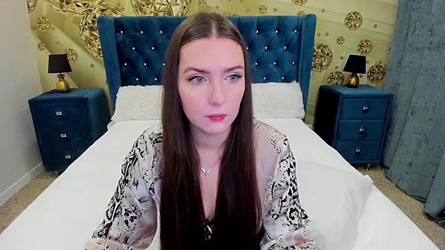 Katrina Minchels online show from November 17, 2025, 5:24 am