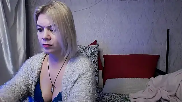 Snapshot of LILU_MS chatting on November 20, 2025, 8:25 am LILU MS online show from November 20, 2025, 8:25 am