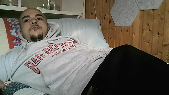 ItalianVinDiesel online show from November 28, 2025, 10:29 am