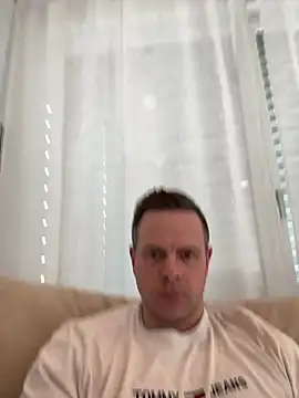 Snapshot of Danii0790 chatting on February 8, 2025, 3:00 pm Danii0790 online show from February 8, 2025, 3:00 pm